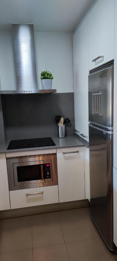 Acogedor Apartamento Con Terraza En Портоново Екстериор снимка